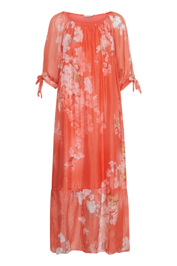 Coral farvet lang kjole fra Sorbet, forfra