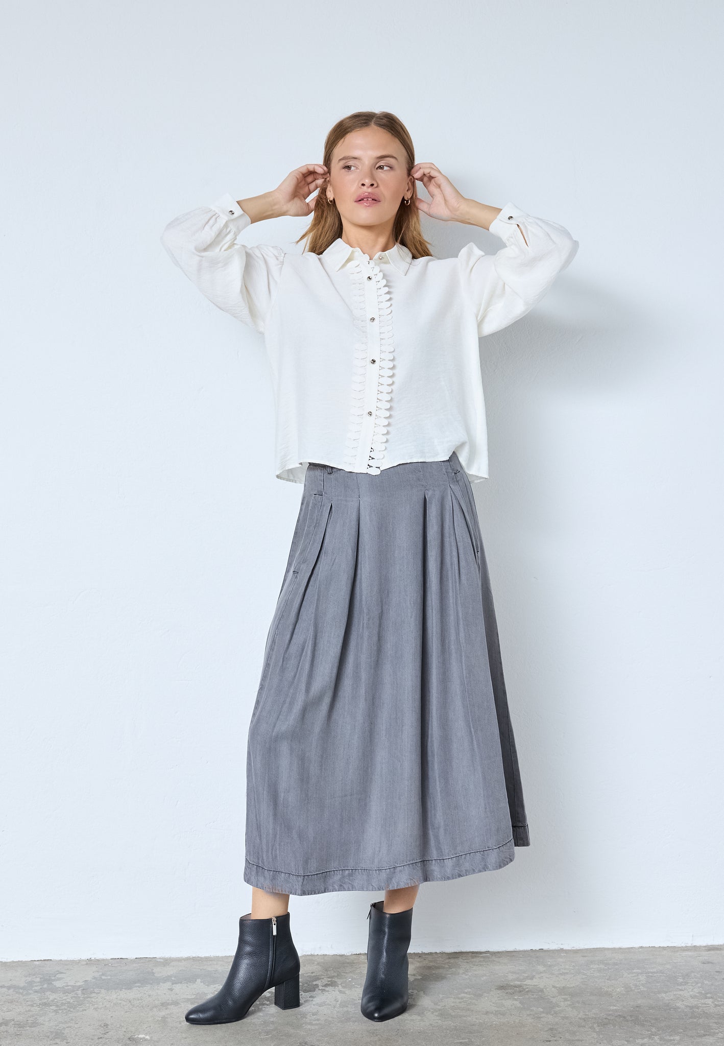 Co' Couture - AnyaCC Denim Pleat Skirt i grå denim