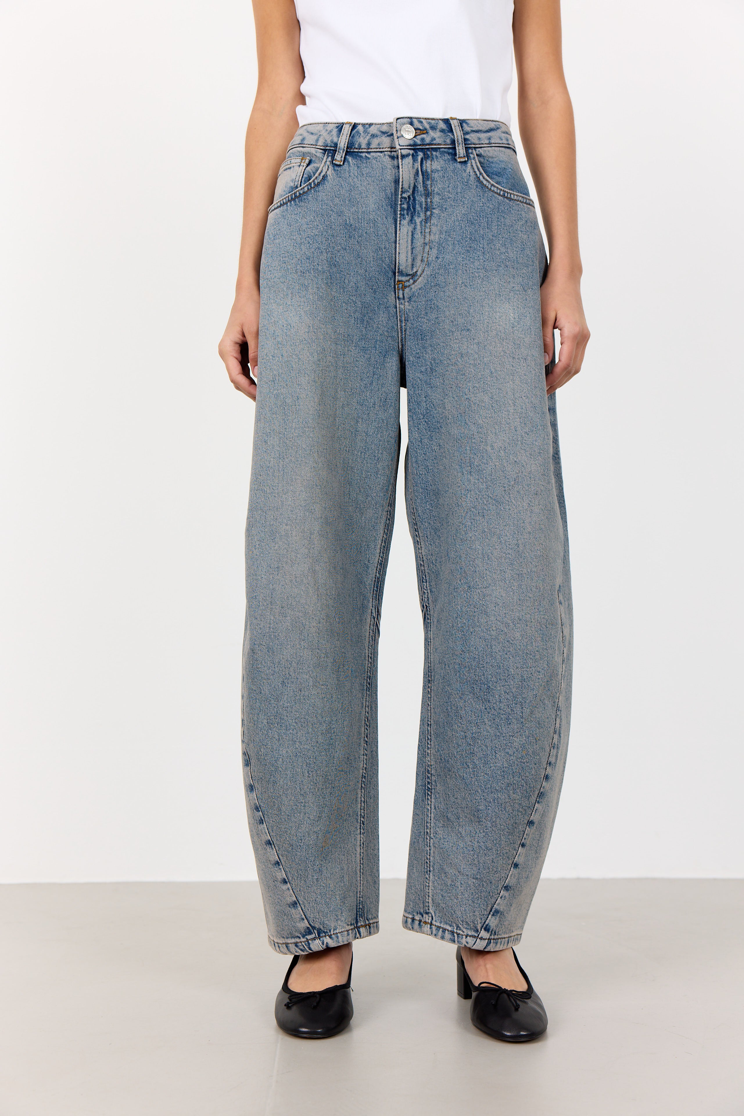 Leveté Room - LR-Kosa 14 Barrel jeans