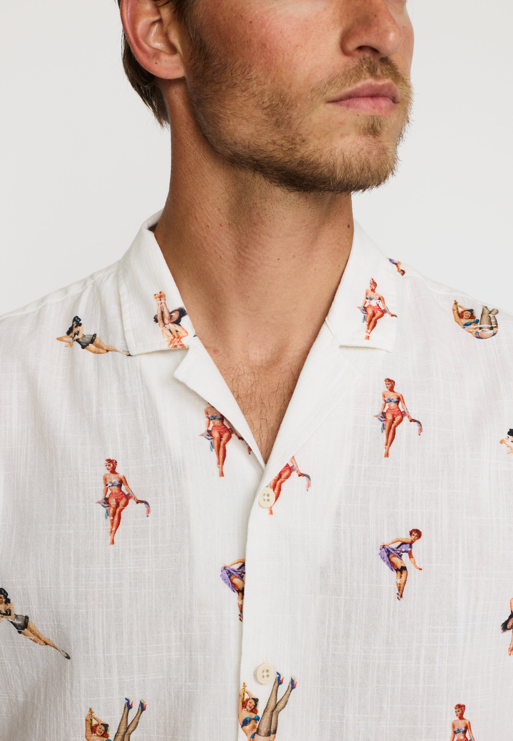 Revolution - Short-sleeved Cuban Shirt Pin Up
