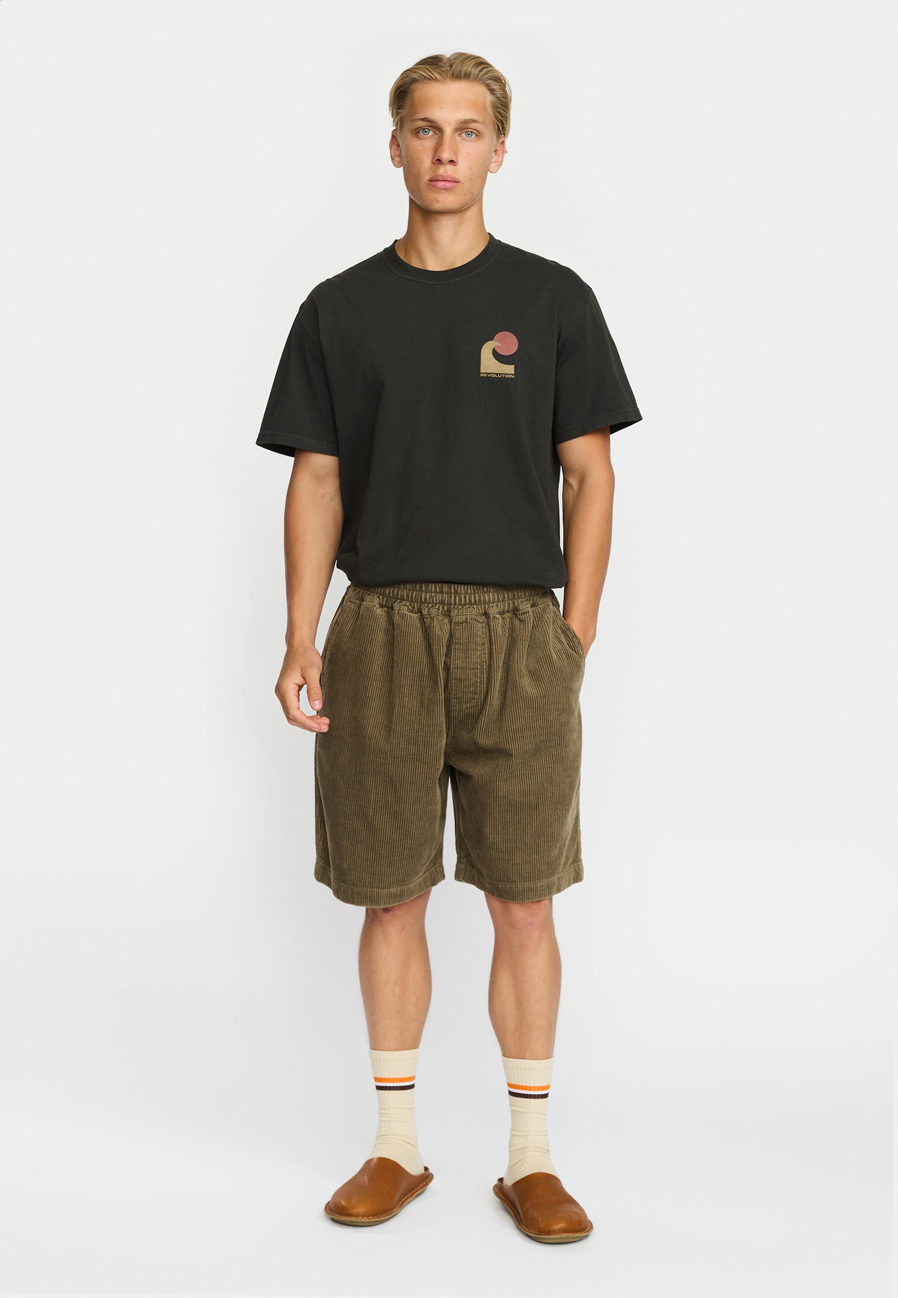 Revolution - Long Casual Shorts Lys Army
