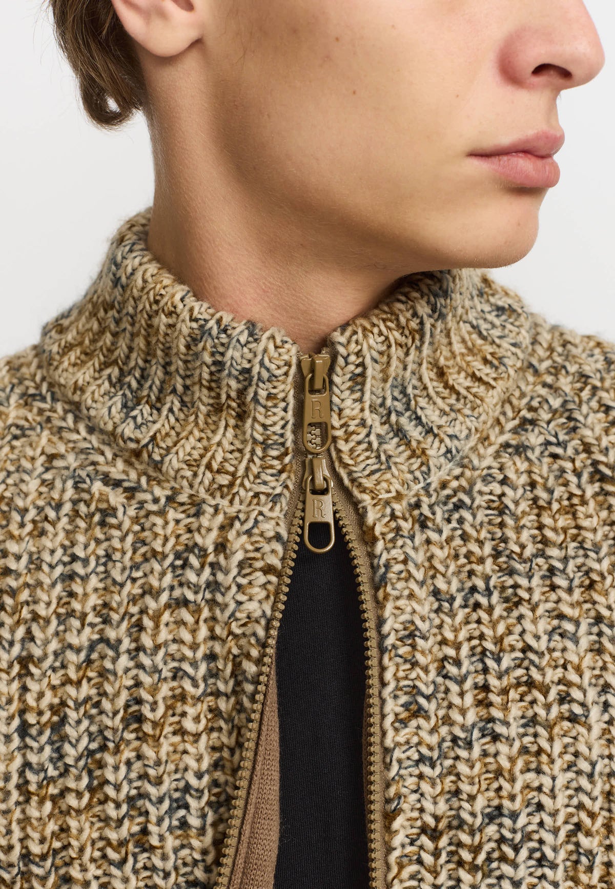 Revolution - Zipped Knit Cardigan Offwhite