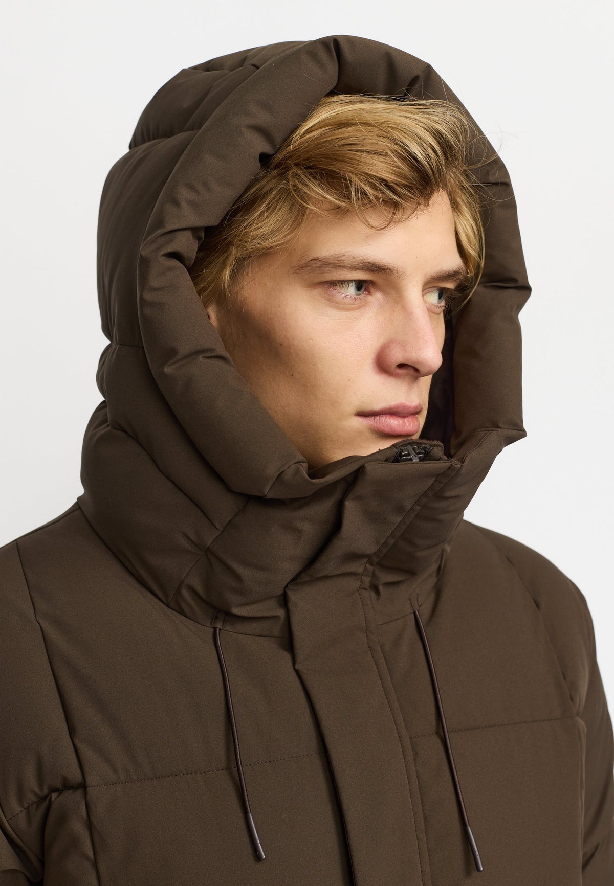 Revolution - Hooded Puffer Jacket - Darkbrown