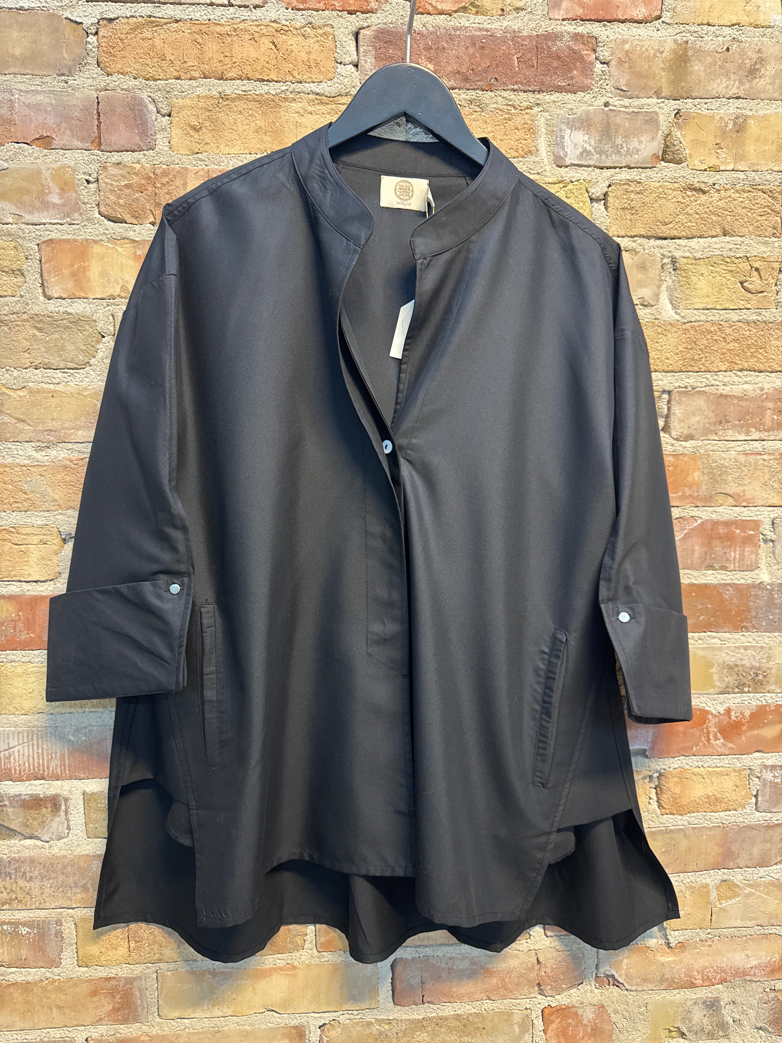 Wauw - Luna Shirt i Sort