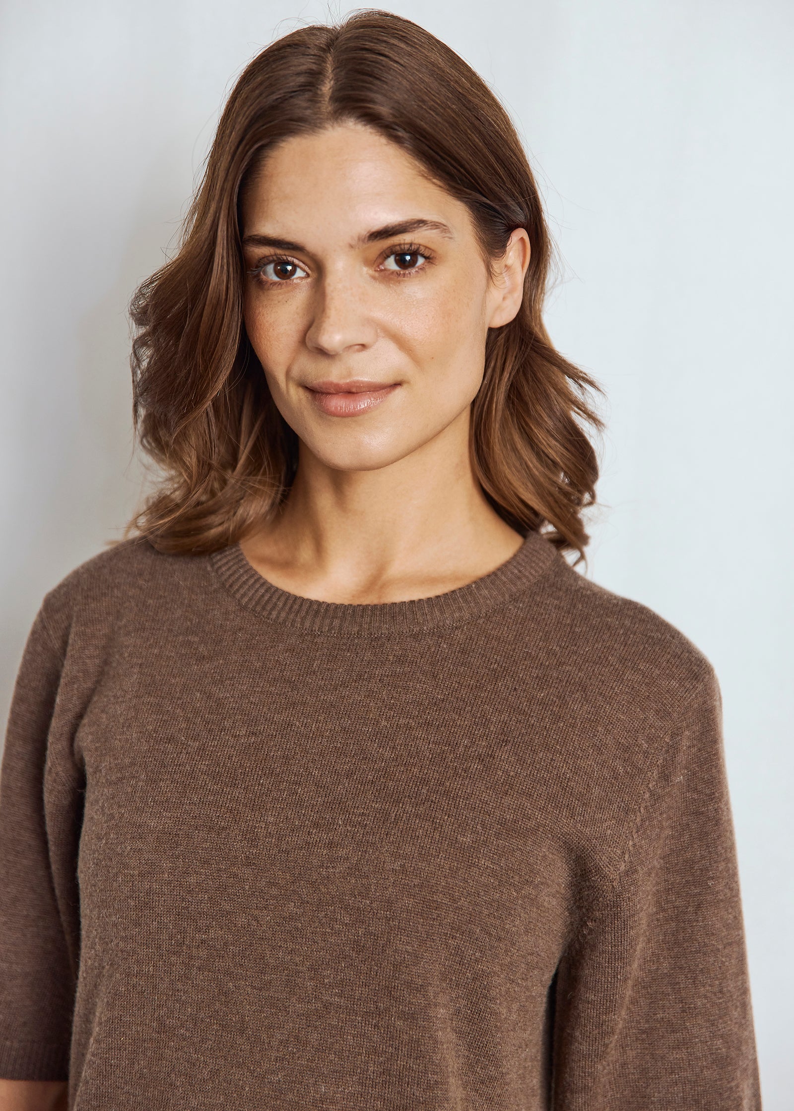 Bruun & Stengade - Eline Strik t-shirt i mørkebrun