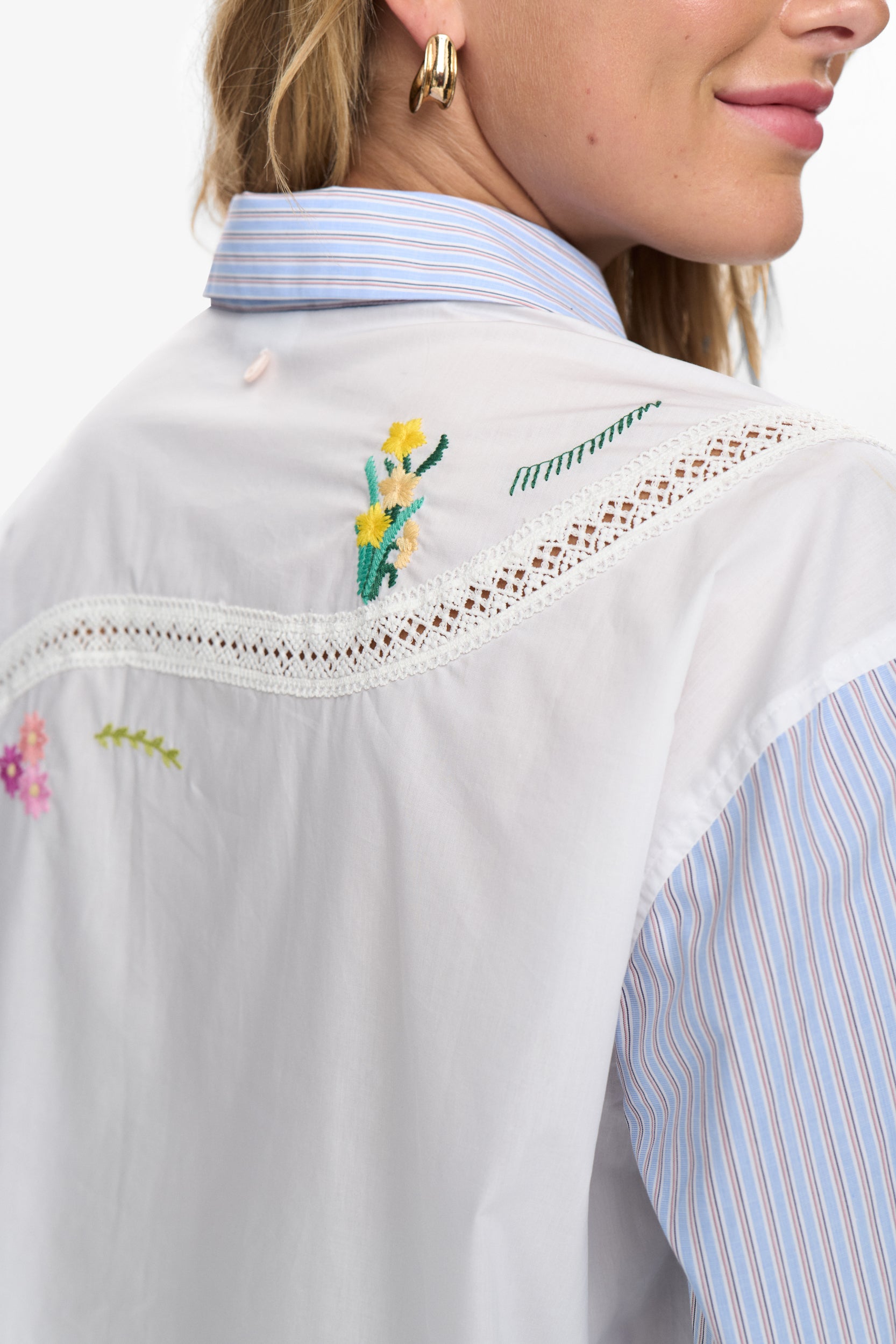 Nümph - Nusammie Skjorte Stribet skjorte i klassisk snit