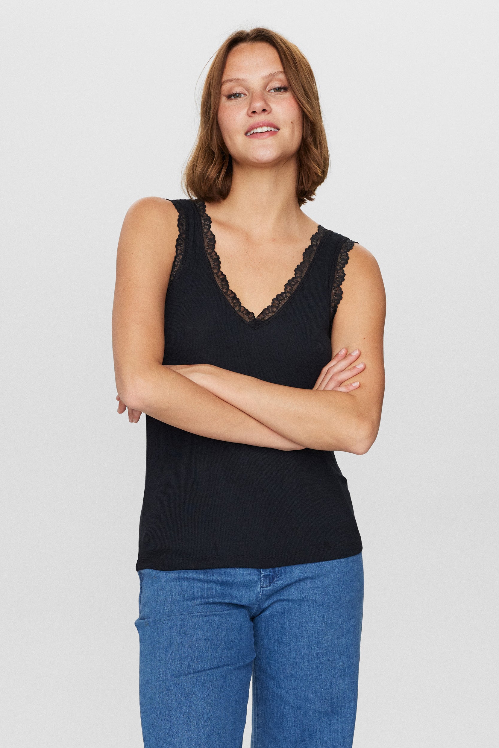 Nümph NUBowie Lace Top, Sort